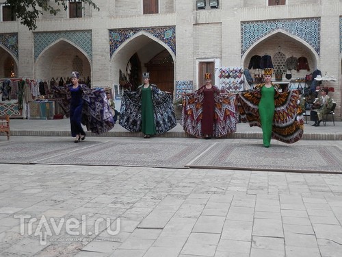 Танцы и моды в Бухаре / Узбекистан