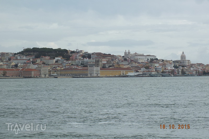 Лиссабон. Желтый кораблик / Португалия