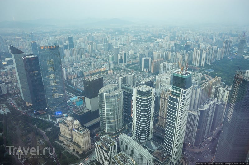 Китай, Гуанчжоу: ресторан на 100-м этаже небоскреба / Фото из Китая