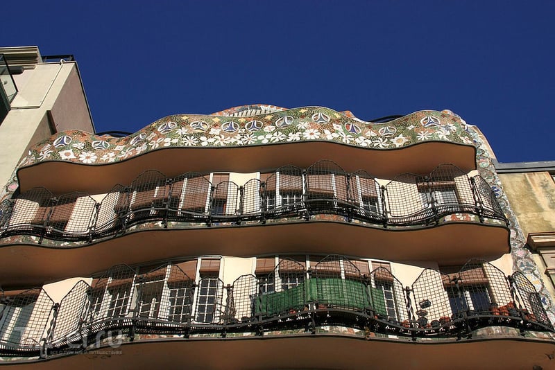 Архитектура Гауди - 10 чудес Барселоны / Испания