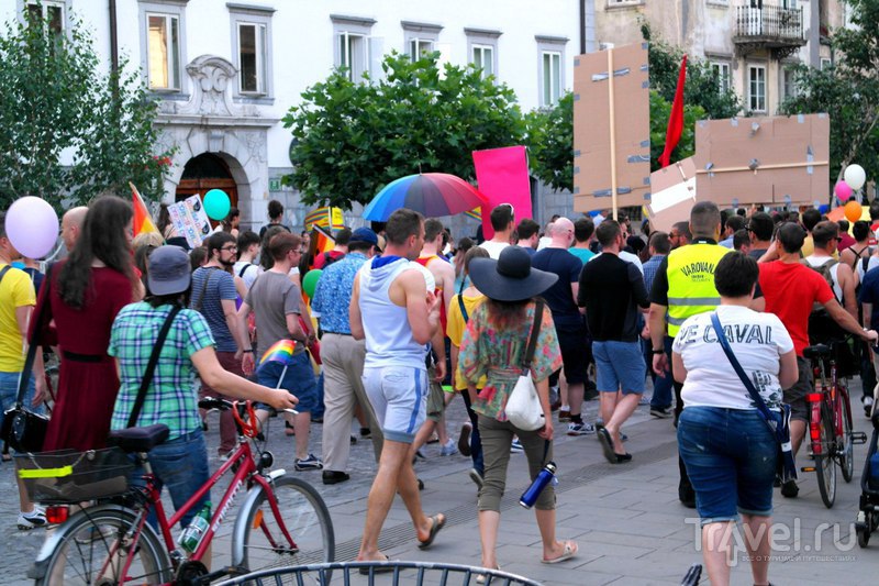 Любляна. Словения - Радужный парад / Словения