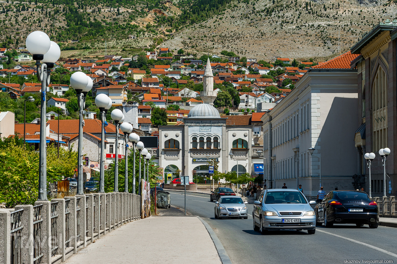 Мостар - город ярких контрастов на фоне эха войны / Фото из Боснии и Герцеговины