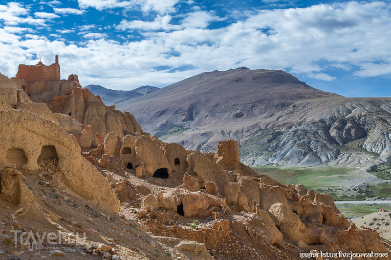 Тибет: у руин пещерного города Куньлунг / Фото из Китая