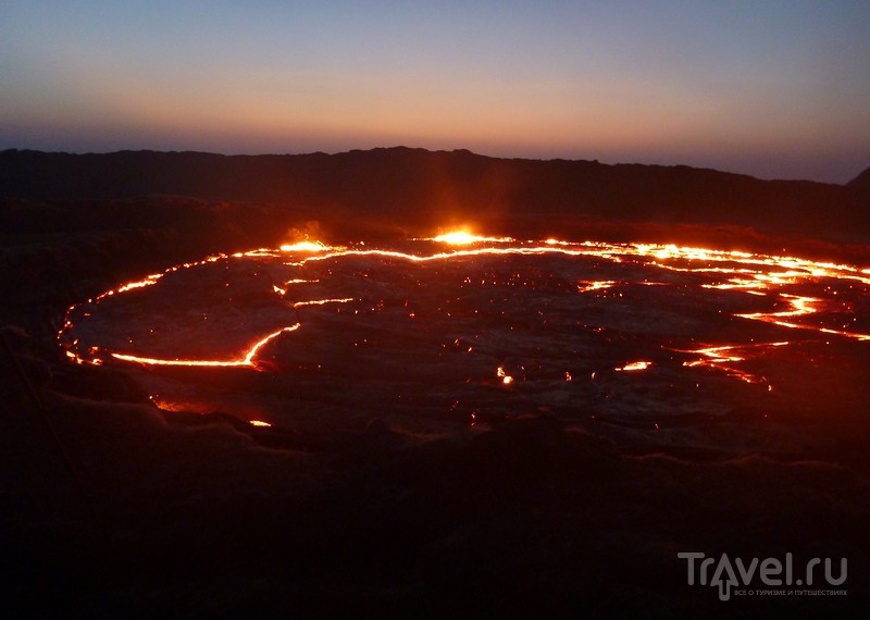 Вулкан Эрта Але. Лавовое озеро, отель тысячи звезд и тайна афарских юбок / Фото из Эфиопии
