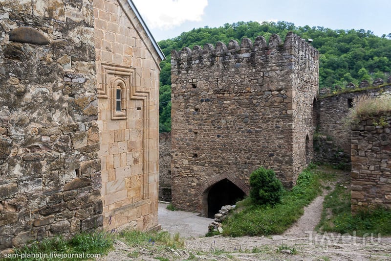 Грузия. Крепость Ананури / Фото из Грузии