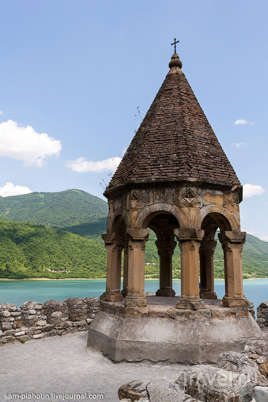 Грузия. Крепость Ананури / Фото из Грузии