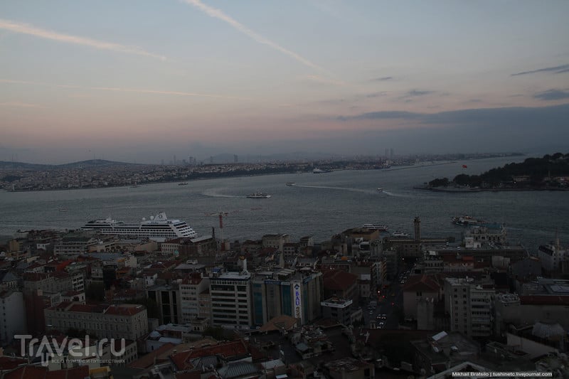 Вечерний Стамбул с Галатской башни / Турция