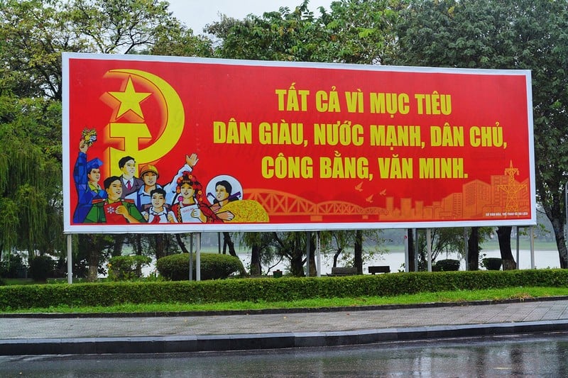 Вьетнамские агитационные плакаты / Вьетнам