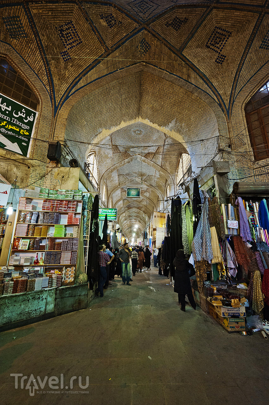 Коридорами иранского базара / Иран