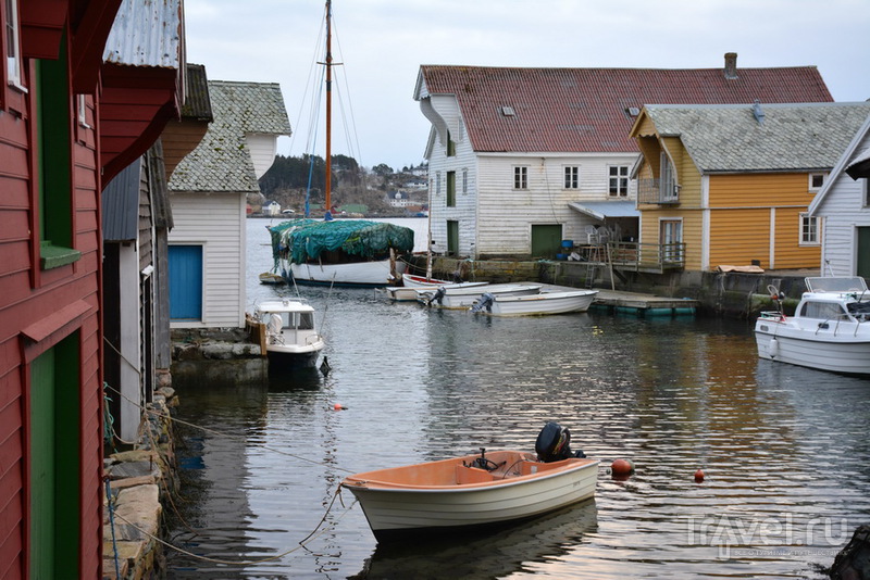 Storm og Stille:       /   