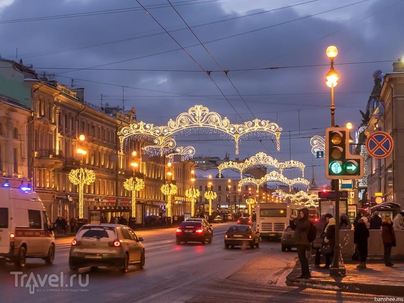 Новогодняя подсветка Питера / Фото из России
