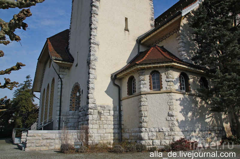 Церковь в швейцарском городке Wallisellen / Швейцария