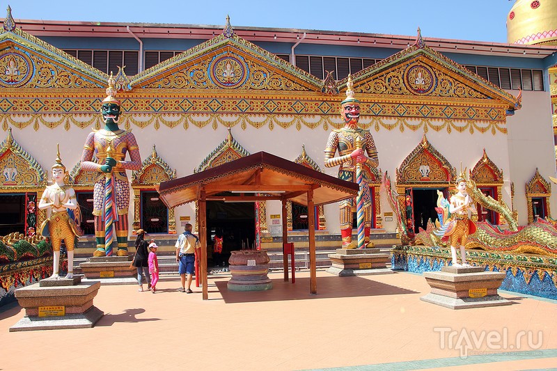 .  .  Wat Chaiya Mangkalaram /   