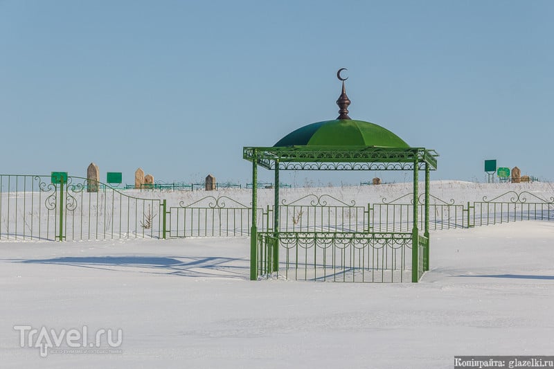Кладбище деревни Старый Менгер / Фото из России