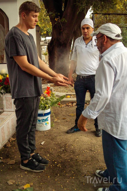 Мексика, кладбище. Шаманский ритуал Palomonte / Мексика
