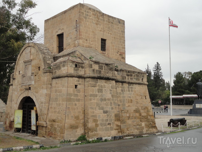 Турецкая Никосия - самый разрушенный город Кипра. Музей  варварства / Кипр