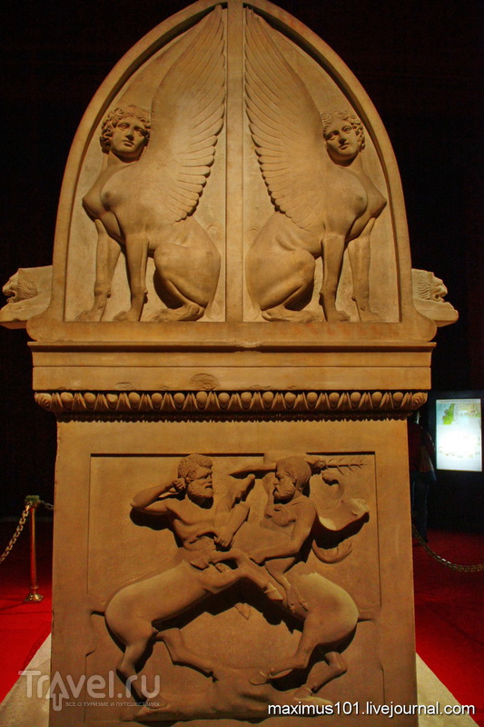 Саркофаги из Археологического музея в Стамбуле / Турция