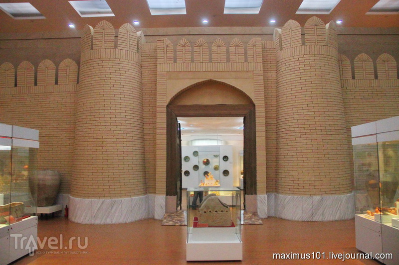 Государственный музей истории культуры Узбекистана в Самарканде / Узбекистан