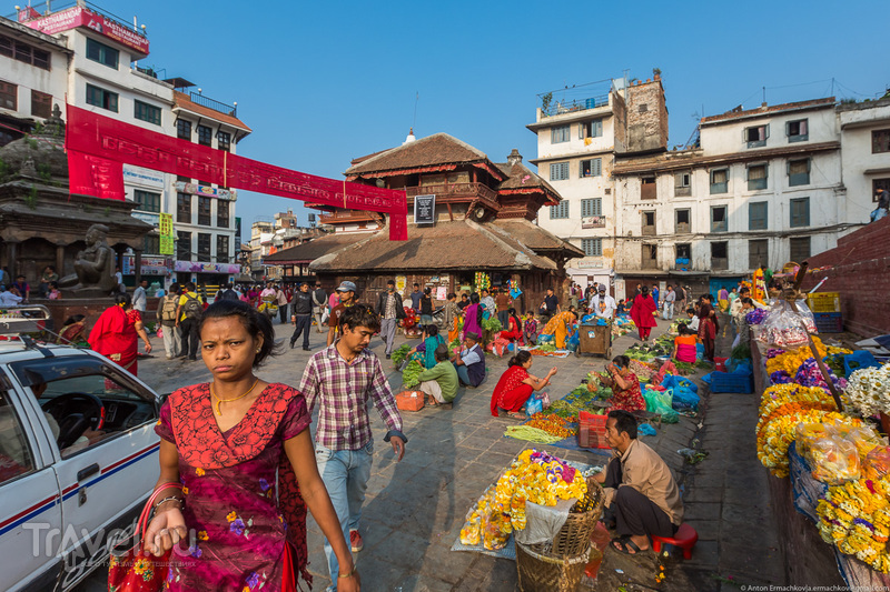 Неизвестные Гималаи. В поисках охотников за медом диких пчёл. Катманду. Площадь Дурбар / Фото из Непала