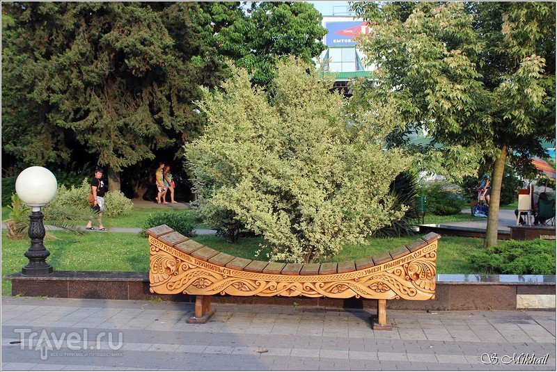 Лазаревское, прогулка по поселку / Фото из России