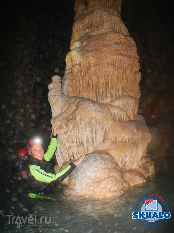 Балеарские острова: морские пещеры Майорки времён раннего палеолита / Испания