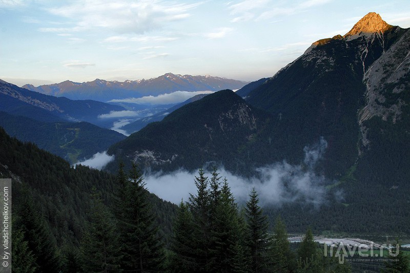 Горная хижина Brunnsteinhütte - горы, лес и облака... / Фото из Германии