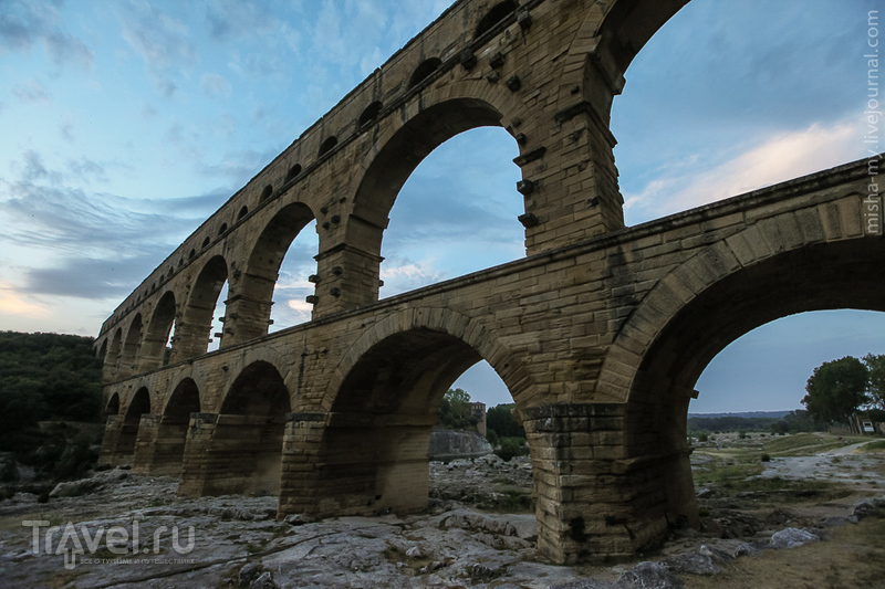 Les Baux-de-Provence и Pont du Gard / Фото из Франции