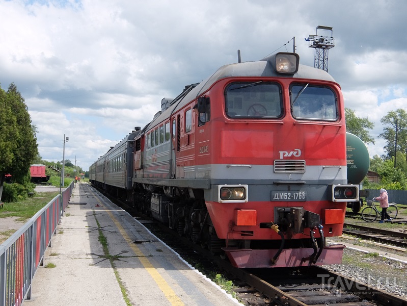 Москва - Тумская: контрасты российских железных дорог / Фото из России