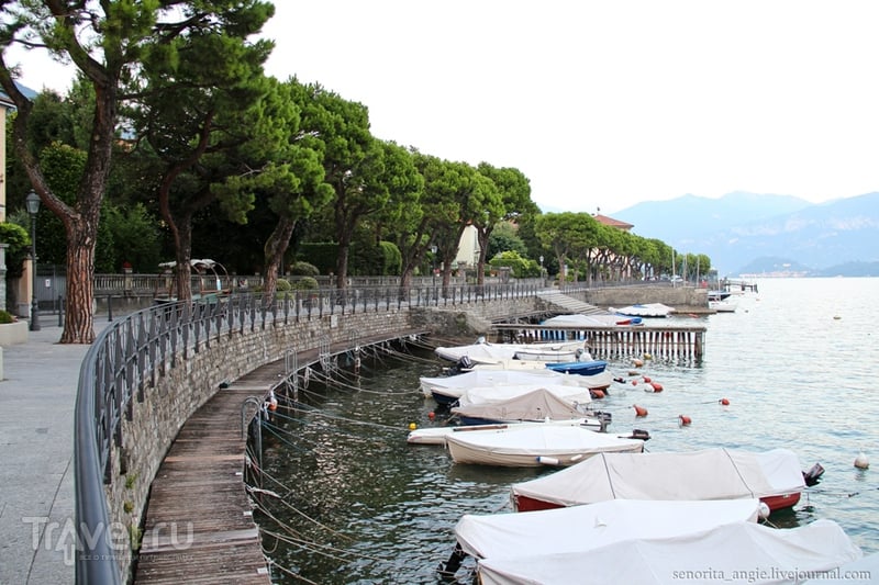 Тихий и безлюдный городок Ленно на озере Комо / Италия