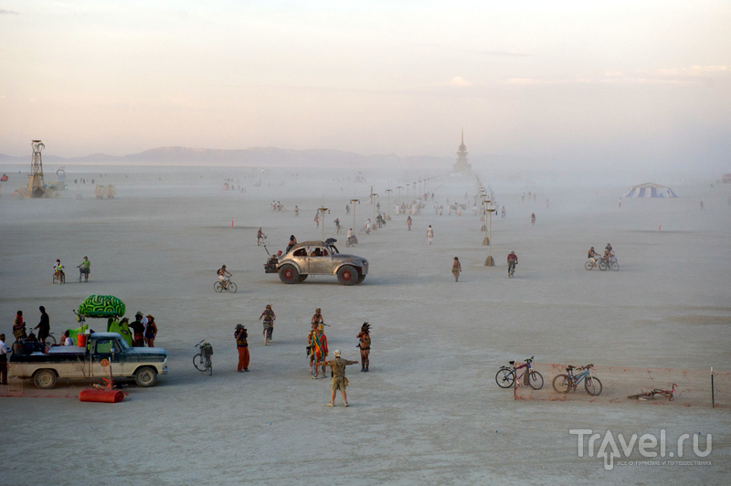 Блэк Рок Сити - временный город Burning Man / Фото из США