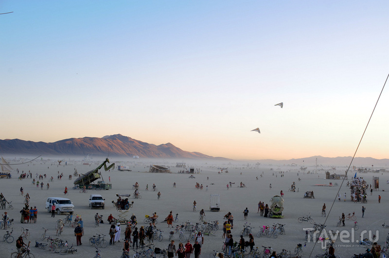 Блэк Рок Сити - временный город Burning Man / Фото из США