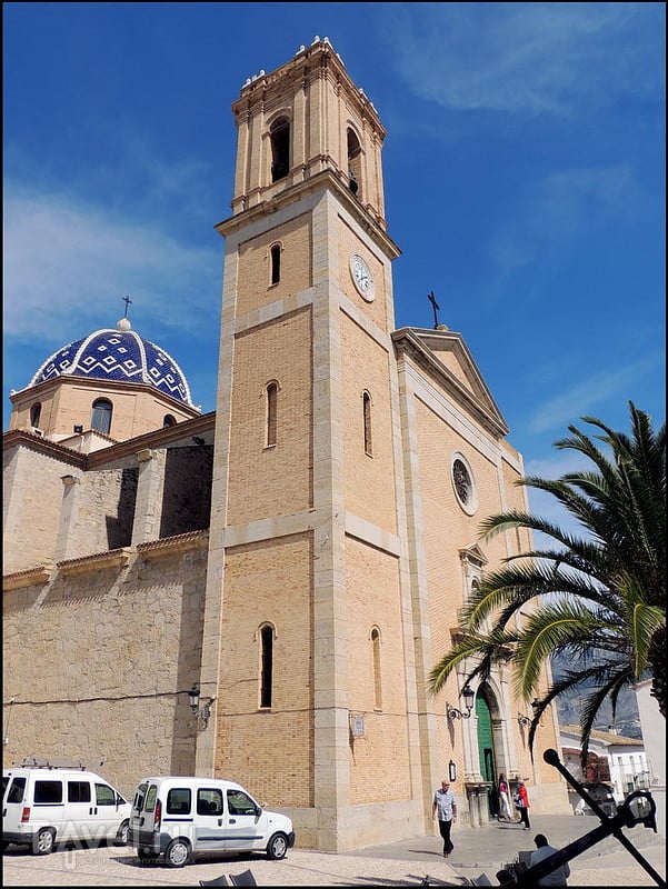 Альтеа. Подъём к Iglesia de Nuestra Senora del Consuelo / Испания