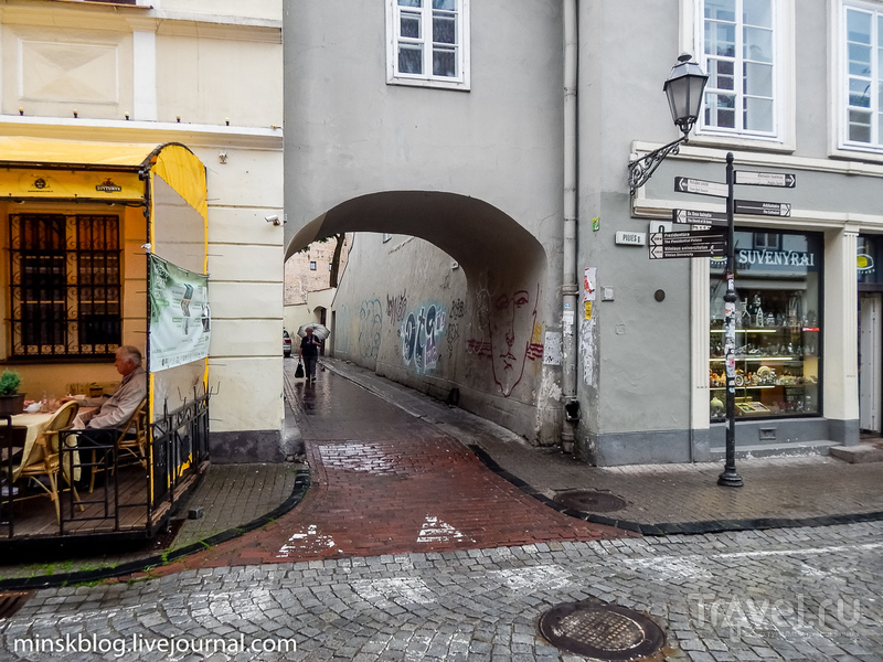 Самая узкая улица Вильнюса / Фото из Литвы