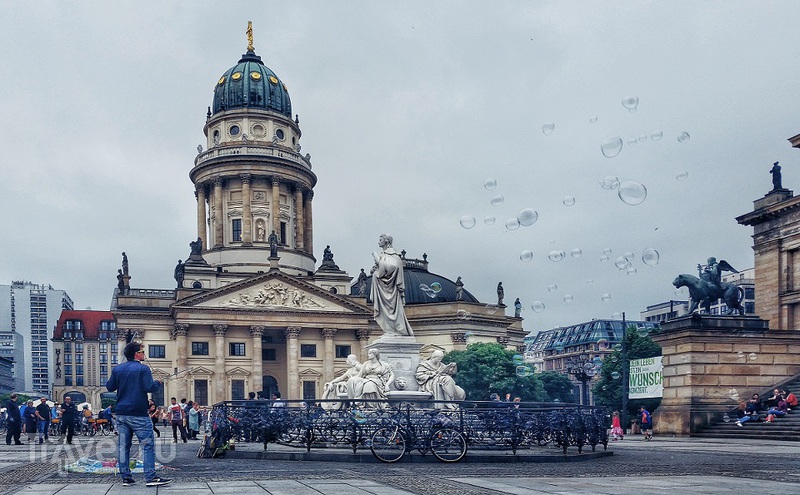 Жандарменмаркт: самая красивая площадь Берлина / Германия