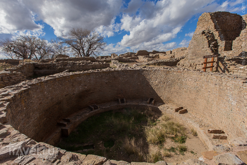 США. Национальные монументы Aztec Ruins и Navajo / Фото из США