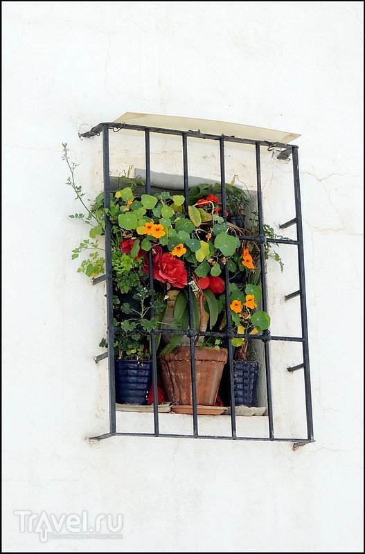 Альтеа. Двери и крыши / Испания