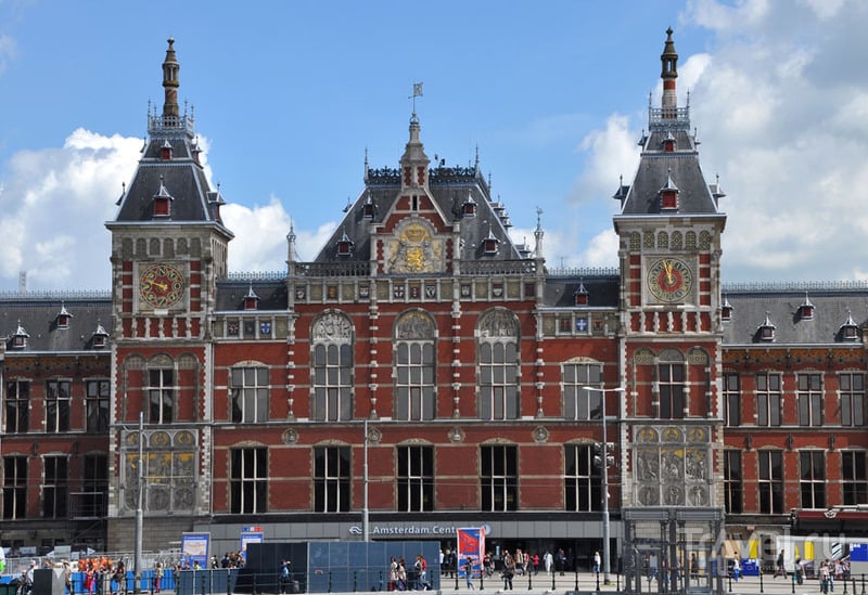 О Голландии, Площади Дам, Новой Церкви и таинствах деревянной резьбы / Фото из Нидерландов