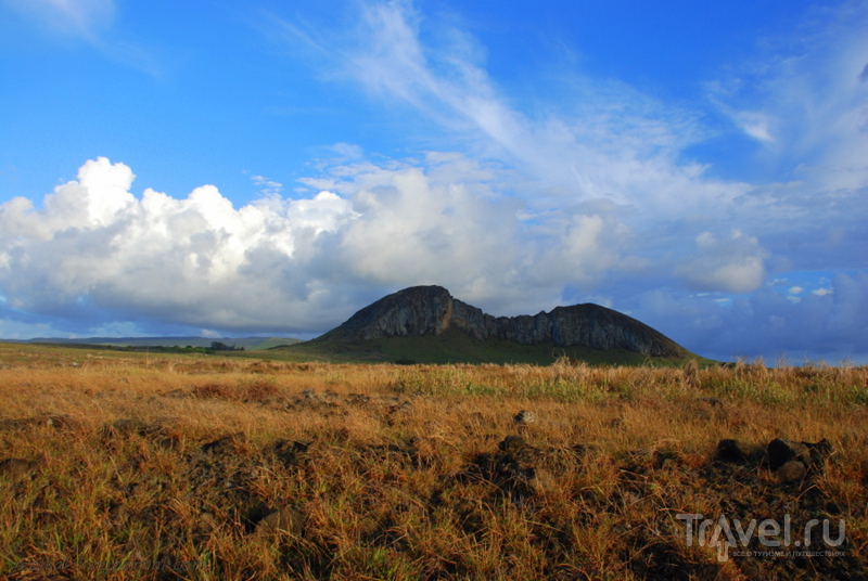 Остров Пасхи. Рассвет на Аху Тонгарики / Фото из Чили
