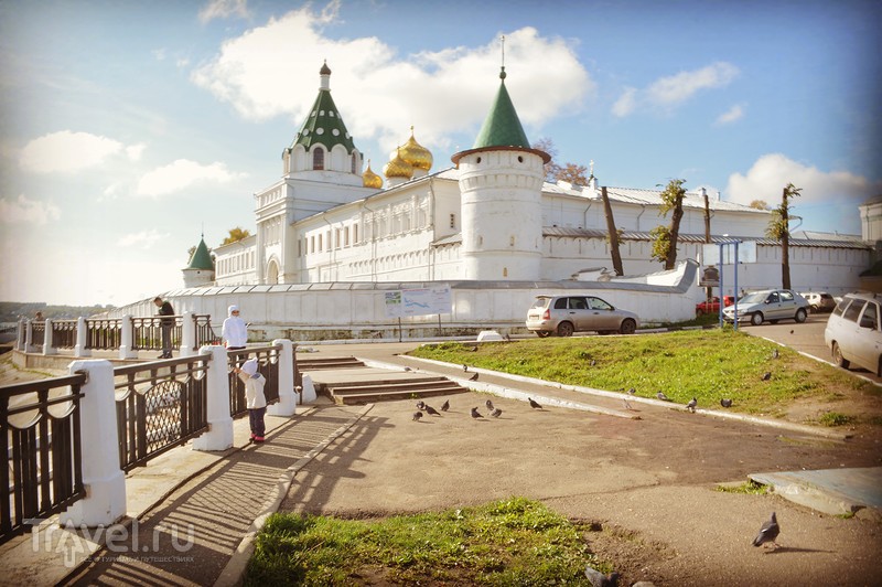 Кострома: Свято-Троицкий Ипатьевский монастырь / Россия