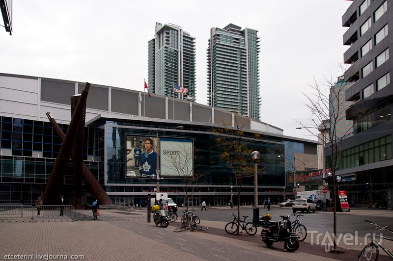 Торонто. Небоскребы пасмурного даунтауна / Фото из Канады
