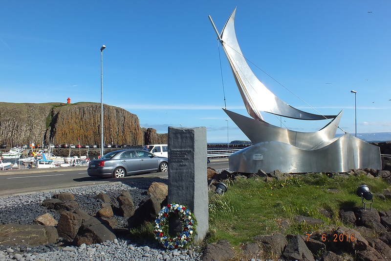 Город Stykkisholmur. Музей акул / Исландия