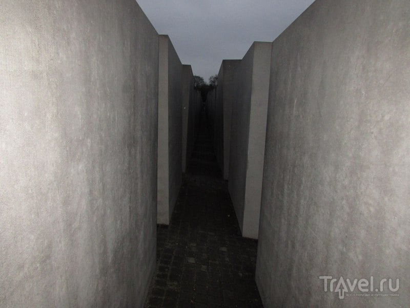 Каким должен быть мемориал жертвам Холокоста в Германии / Германия