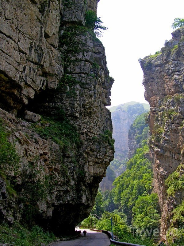 Кабардино-Балкария. Чегемские водопады / Россия