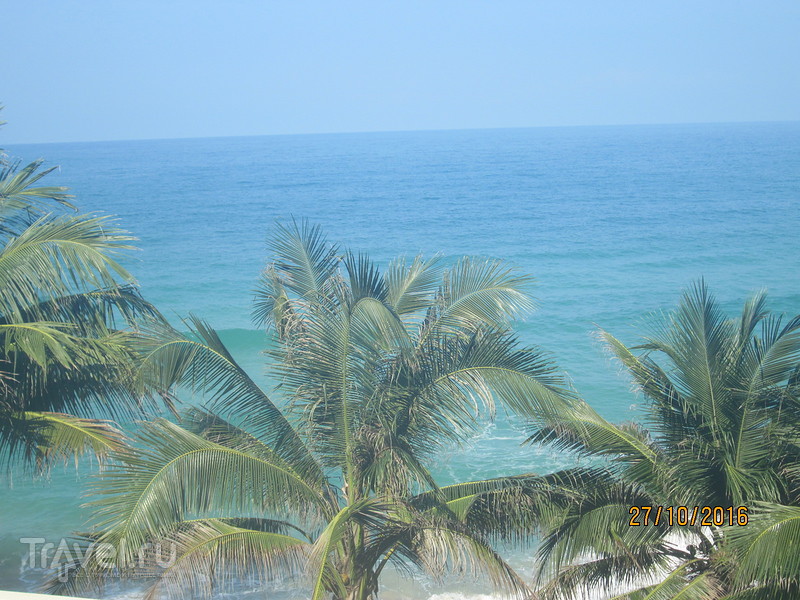   "Andaman White Beach Resort" /   