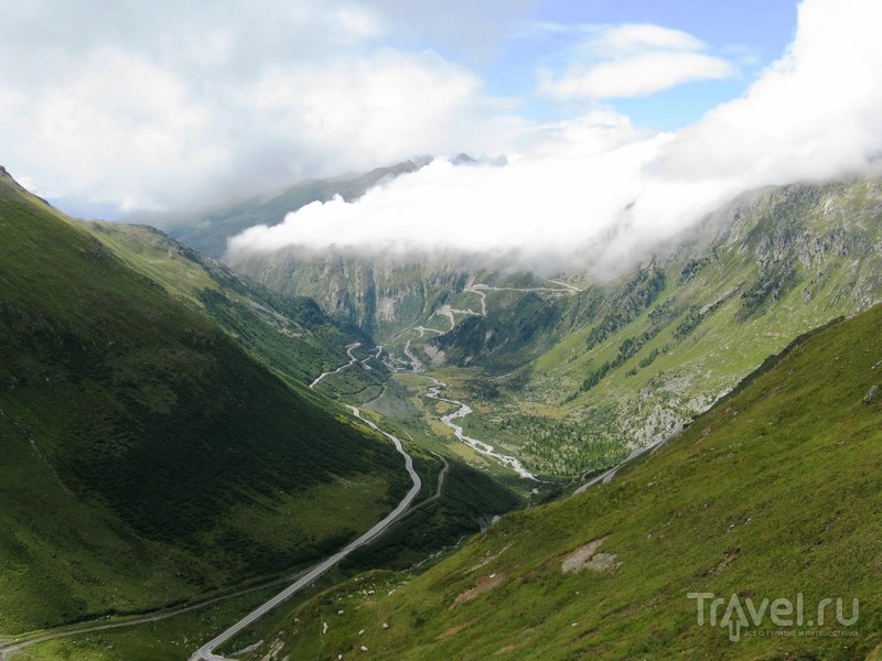 Перевал Фурка: Джеймс Бонд, ледник и паровоз / Фото из Швейцарии