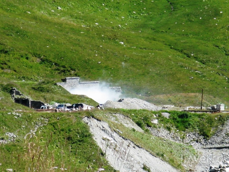 Перевал Фурка: Джеймс Бонд, ледник и паровоз / Фото из Швейцарии