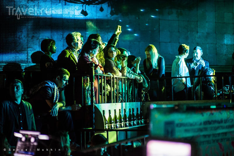 Ханука - популярный еврейский праздник приехал в московский клуб / Фото из России