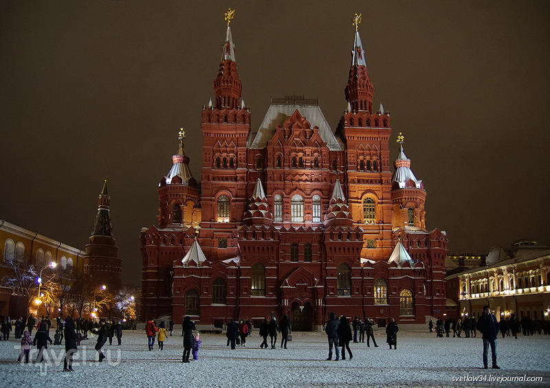 Новогодняя Москва: путешествие в Рождество / Фото из России