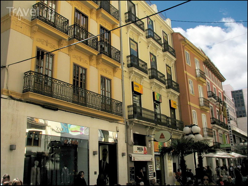 Валенсия. Улицы и площади / Испания