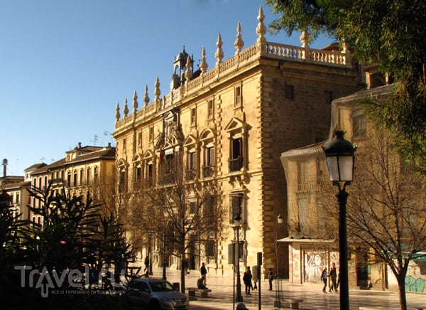 Здание в Гранаде, Испания / Фото из Испании